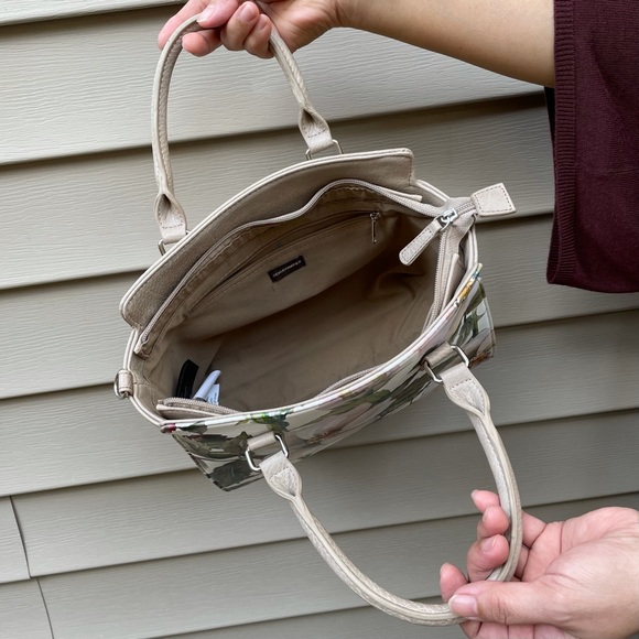 Floral Watercolour Print Handbag - Picture 5 of 9